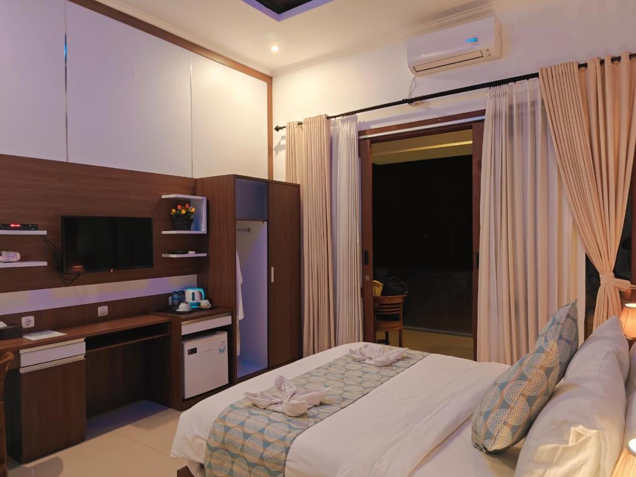 Nusa Sedayu Hotel By Ocean View Batununggul Екстериор снимка