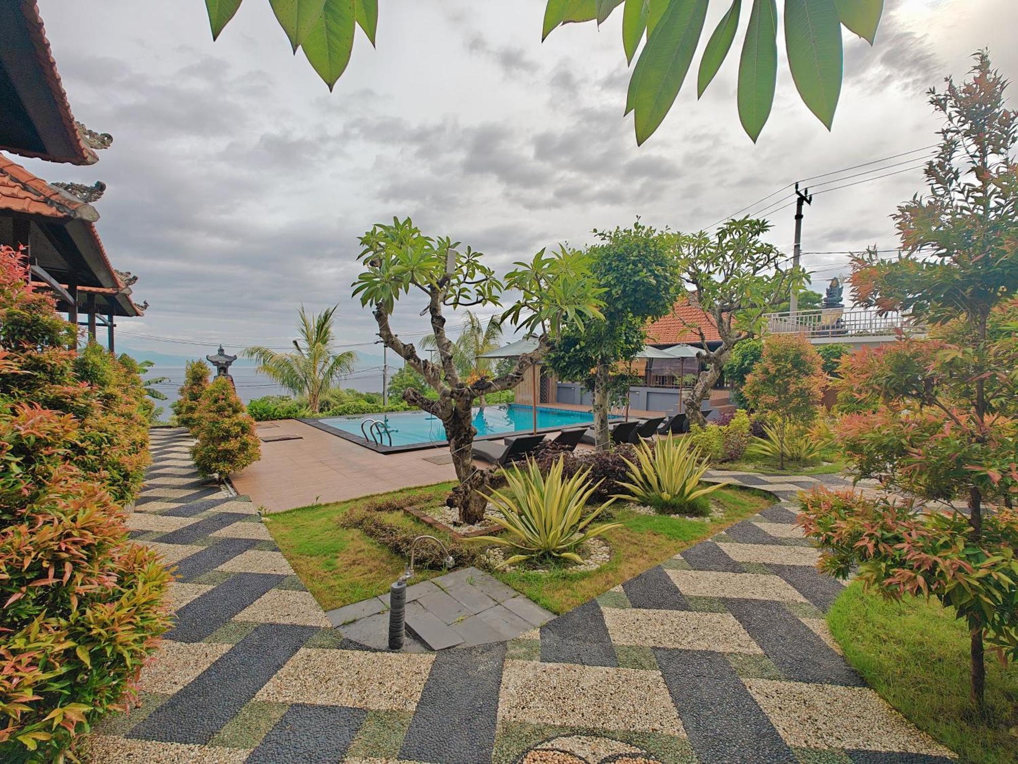 Nusa Sedayu Hotel By Ocean View Batununggul Екстериор снимка