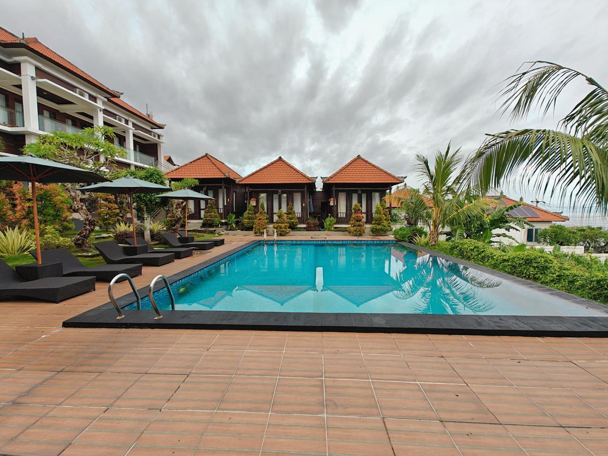 Nusa Sedayu Hotel By Ocean View Batununggul Екстериор снимка